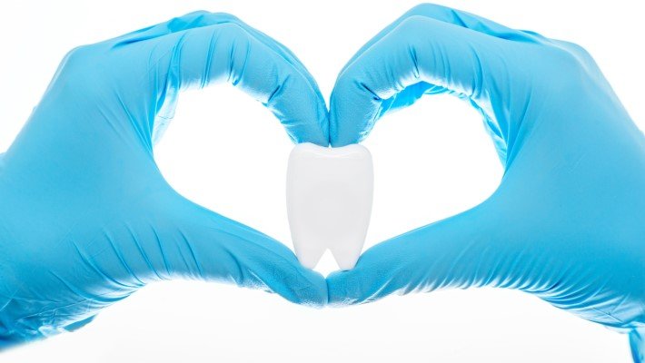 Что нужно знать о искусственных зубах?